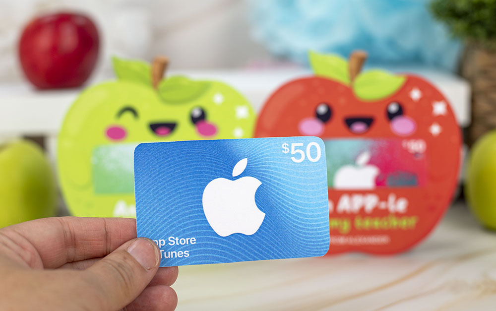 printable apple gift card holder that holds APP gift card